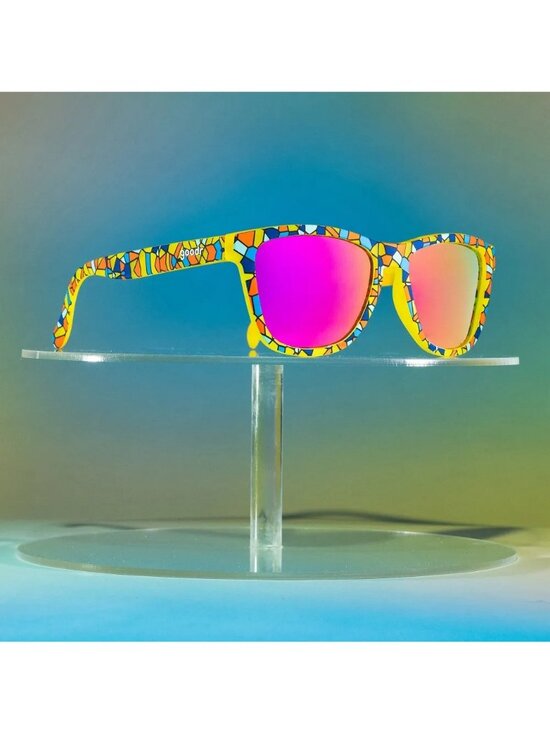 Goodr OG OFF TO SHATTER ISLAND YELLOW Sunglasses NEW IN BOX!